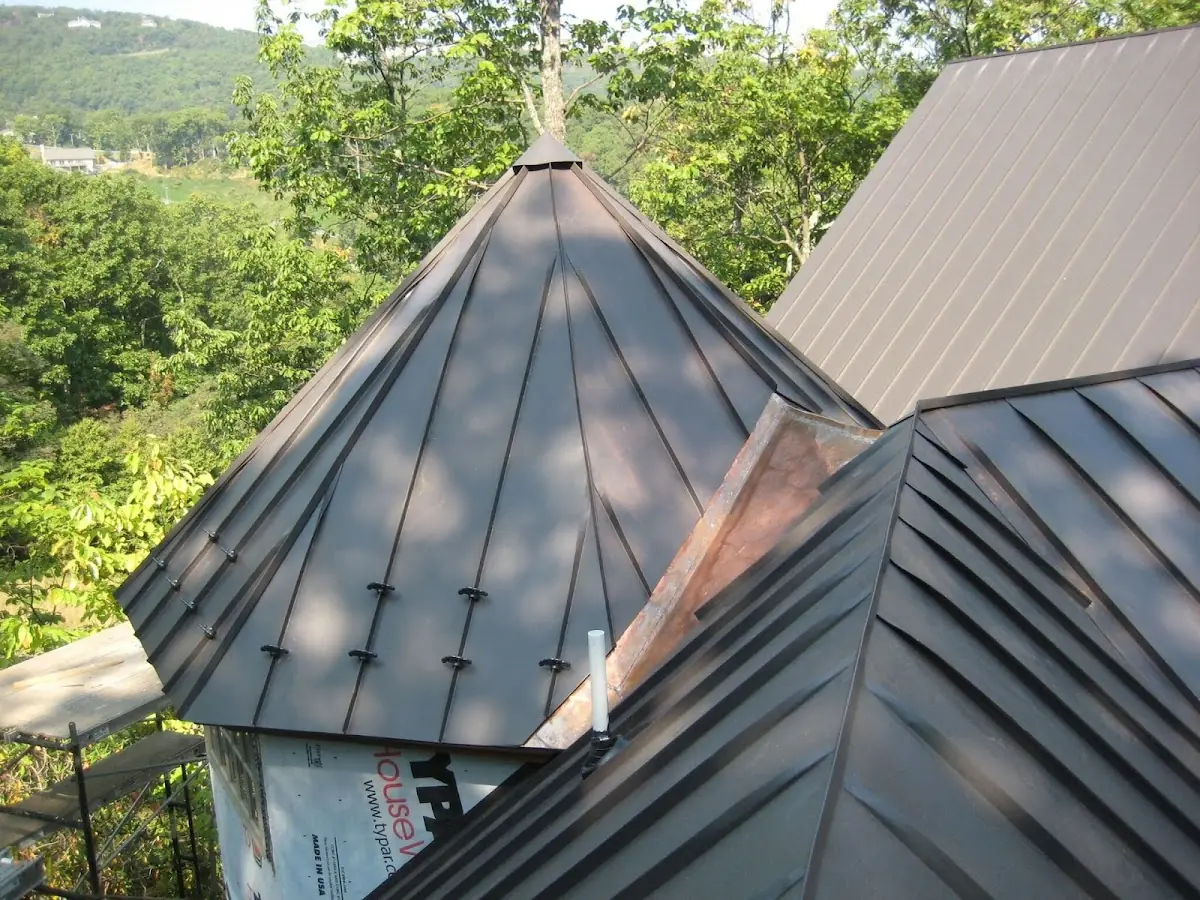 Professional Roof Tarp Installation by Craftsman Roofing in Opequon